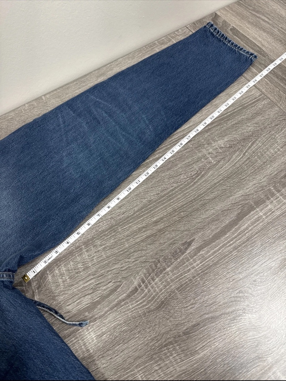 High Rise Rigid Bow Jeans - Picture 8 of 9